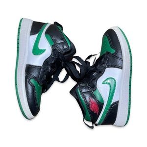 Youth Nike Air Jordan 1 Mid Size 11C Black and Pine Green in Good Condition!